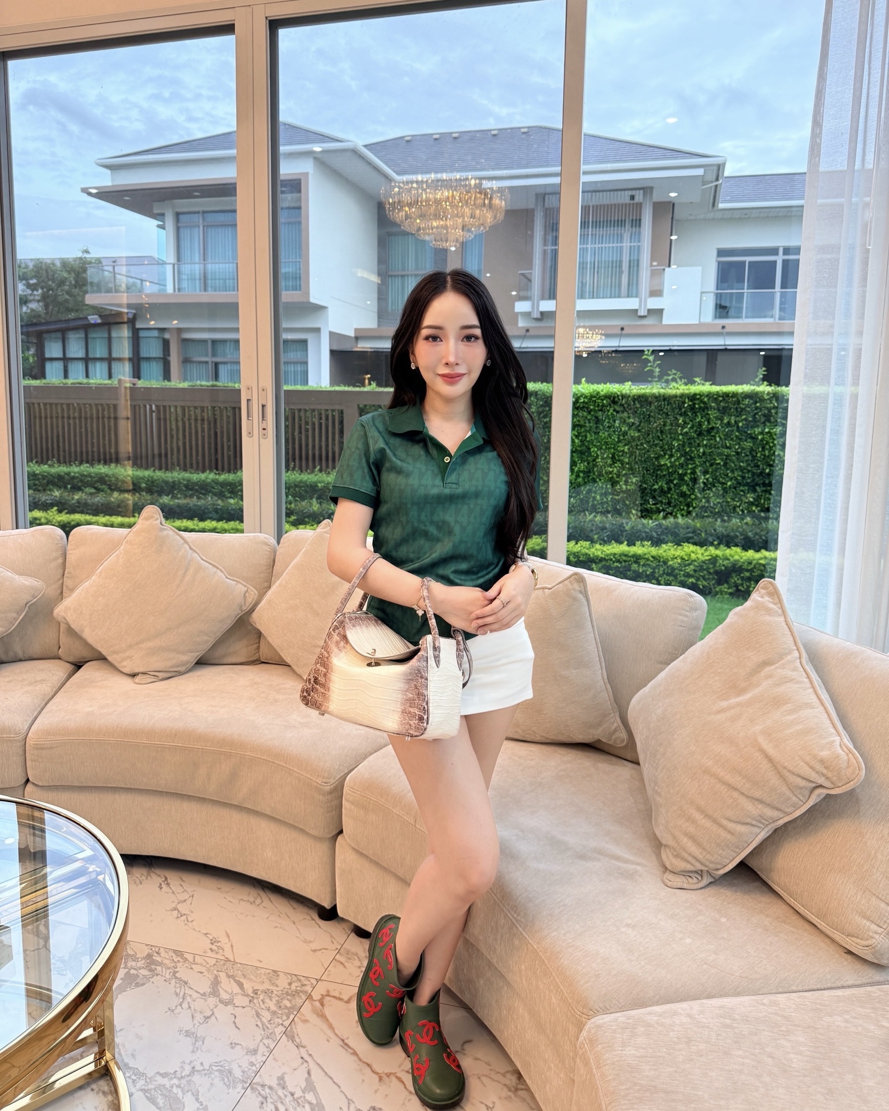 เสื้อโปโลหญิง เลข 4 - รูปซูมเลข / ลายพลังเลข