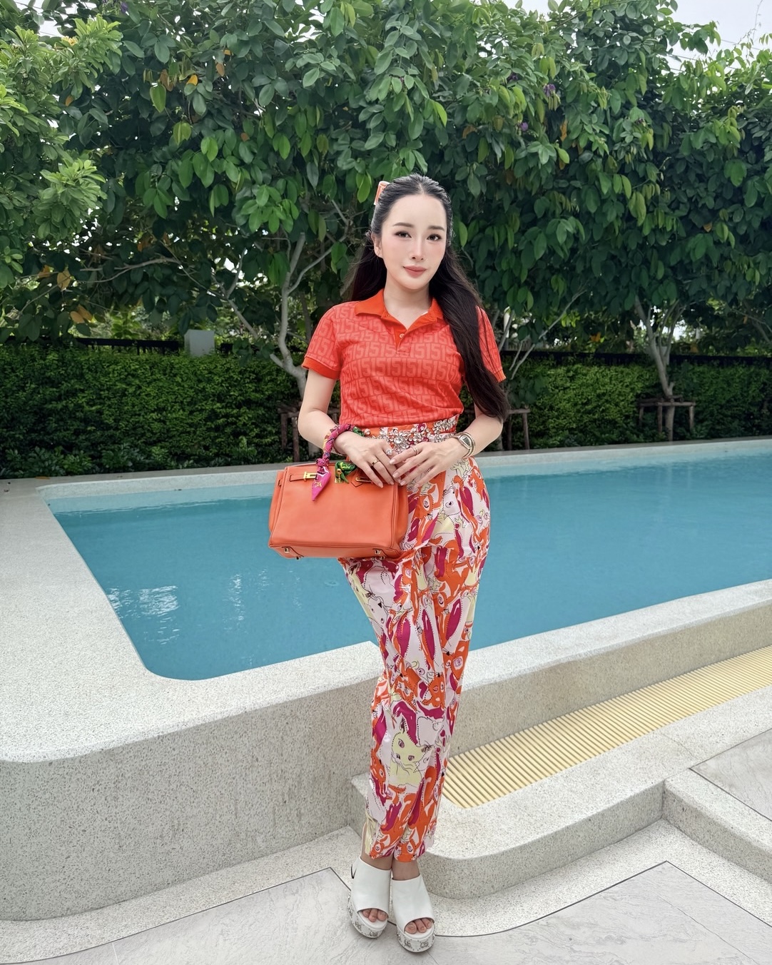 เสื้อโปโลหญิง เลข 15 - รูปใส่จริงด้านหลัง