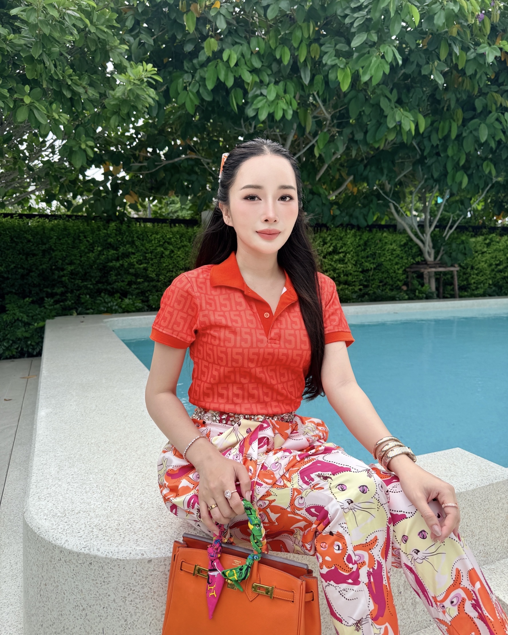 เสื้อโปโลหญิง เลข 15 - รูปใส่จริงด้านหน้า