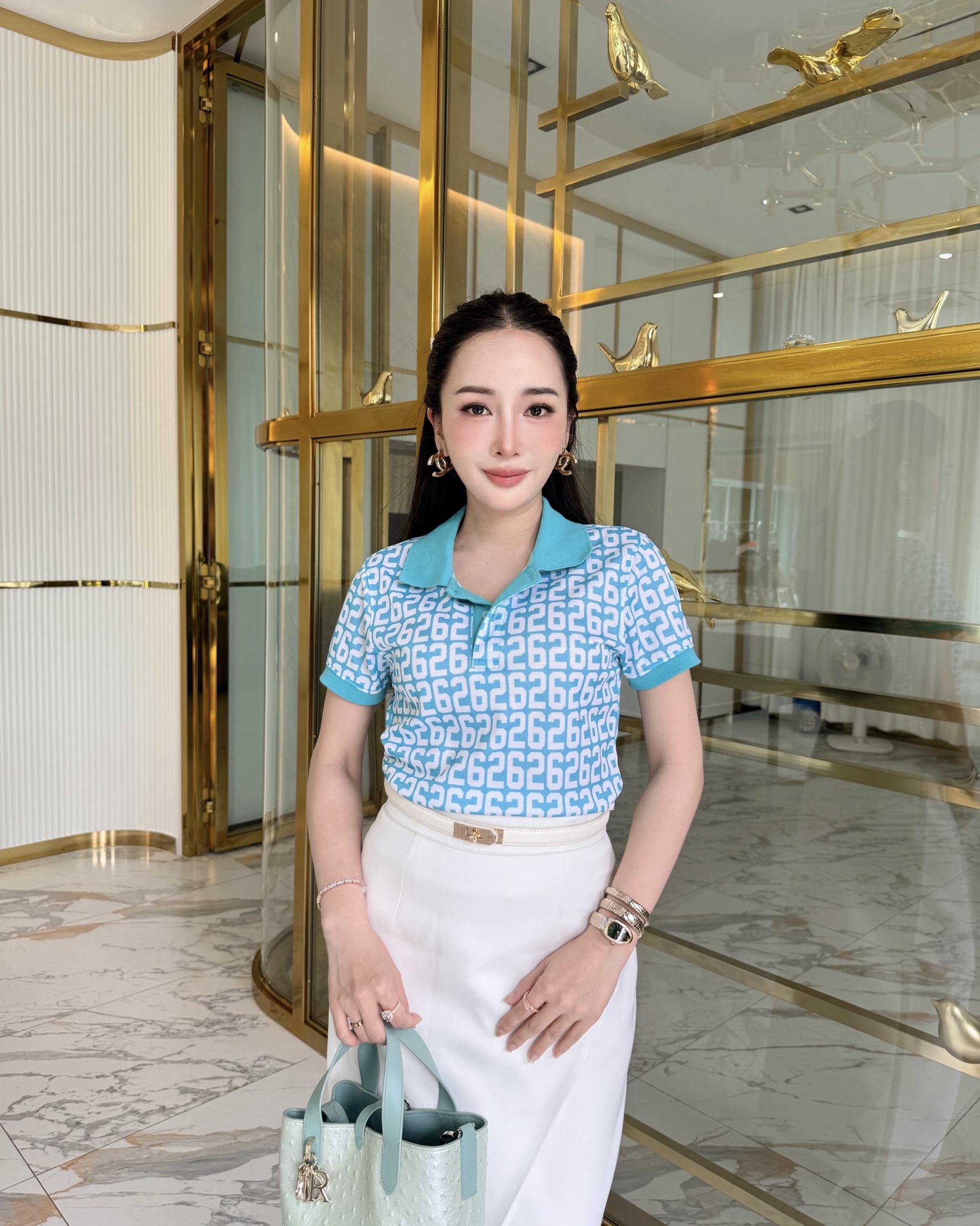 เสื้อโปโลหญิง เลข 26 - รูปใส่จริงด้านหลัง