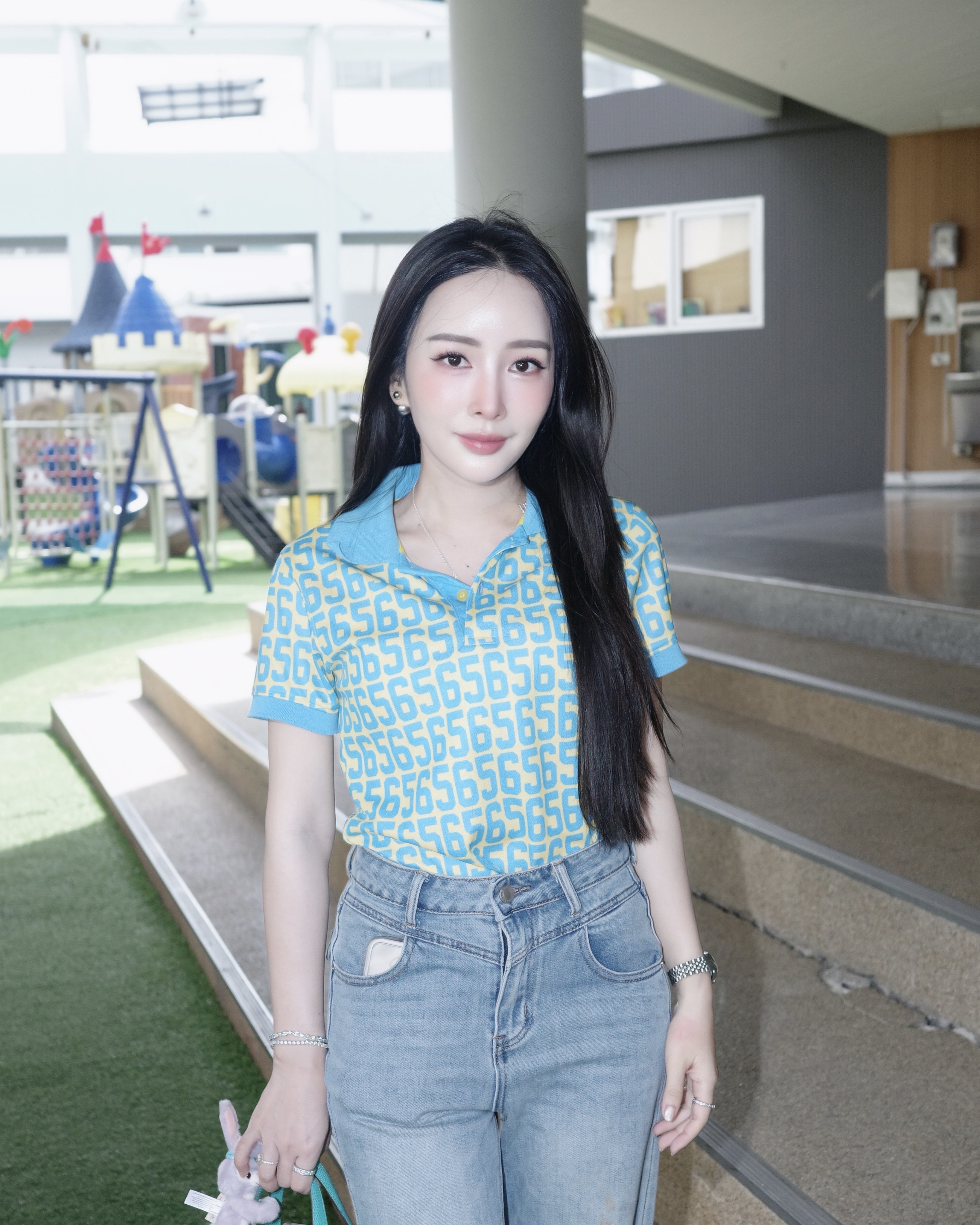 เสื้อโปโลหญิง เลข 56 - รูปซูมเลข / ลายพลังเลข